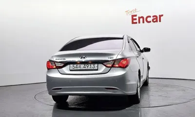 Hyundai Sonata 2011, 132698 км, за 2073.72 USD