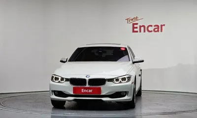 BMW 3-Series 2015, 80908 км, за 7932.32 USD