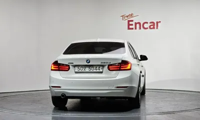 BMW 3-Series 2015, 80908 км, за 7932.32 USD