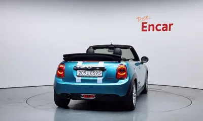 MINI Cooper Convertible 2018, 137782 км, за 6754.96 USD