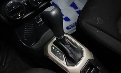 Jeep Renegade 2016, 98692 км, за 4823.26 USD - фото 9