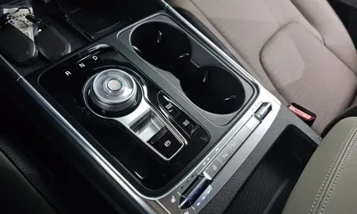 Kia Canival 2024, 22733 км, за 29666.33 USD - фото 9