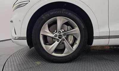 Genesis GV70 2025, 36489 км, за 31902.32 USD
