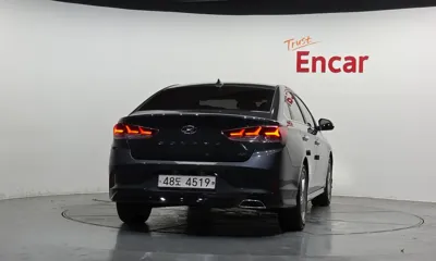 Hyundai Sonata 2019, 30035 км, за 9576.55 USD