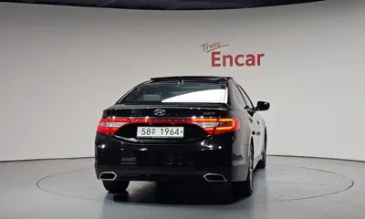 Hyundai Grandeur 2016, 171171 км, за 4297.71 USD