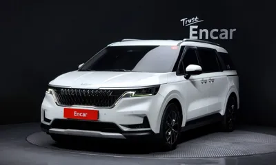 Kia Canival · 2023 год