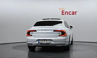 Volvo S90 2023, 87591 км, за 21192.04 USD
