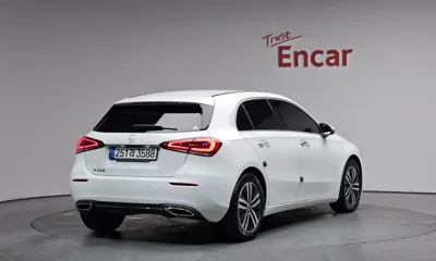 Mercedes-Benz A-Class 2022, 23090 км, за 17060.52 USD