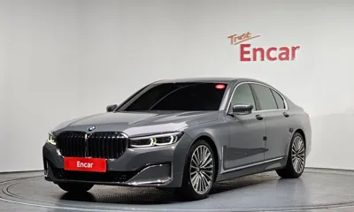 BMW 7-Series · 2022 год