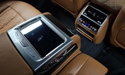 BMW 7-Series 2022, 45586 км, за 42880.73 USD - фото 18