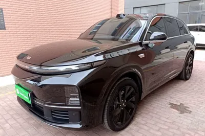 Li Auto L7 · 2023 год