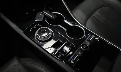 Kia K5 2020, 105279 км, за 8527.24 USD - фото 9