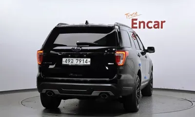 Ford Explorer 2018, 121326 км, за 9900.65 USD