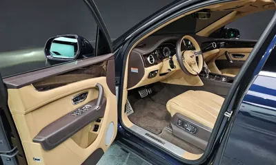 Bentley Bentayga 2020, 67546 км, за 68054.17 USD - фото 10