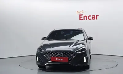 Hyundai Sonata 2018, 139067 км, за 4882.72 USD