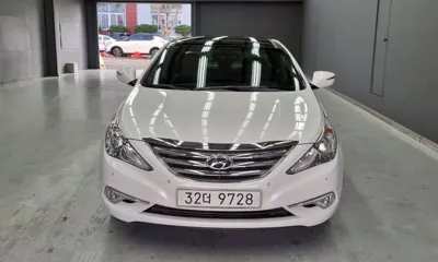 Hyundai Sonata 2013, 150503 км, за 3708.04 USD