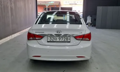 Hyundai Sonata 2013, 150503 км, за 3708.04 USD