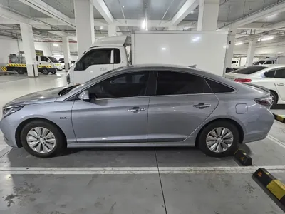 Hyundai Sonata · 2015 год