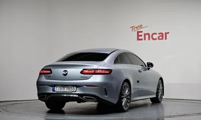 Mercedes-Benz E-Class 2023, 25003 км, за 42931.62 USD