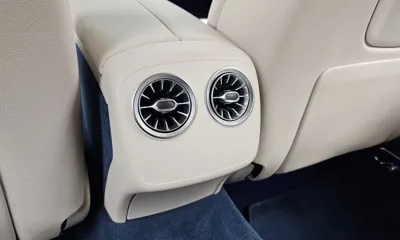 Mercedes-Benz E-Class 2023, 25003 км, за 42931.62 USD - фото 19