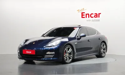 Porsche Panamera · 2011 год