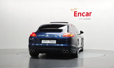 Porsche Panamera 2011, 146138 км, за 13653.67 USD