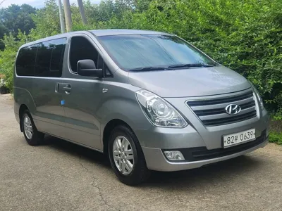 Hyundai Starex