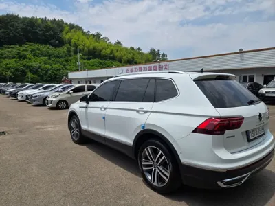 Volkswagen Tiguan 2023, 49138 км, за 20491.82 USD - фото 6