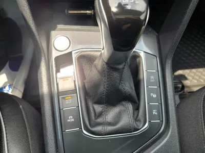 Volkswagen Tiguan 2023, 49138 км, за 20491.82 USD - фото 18