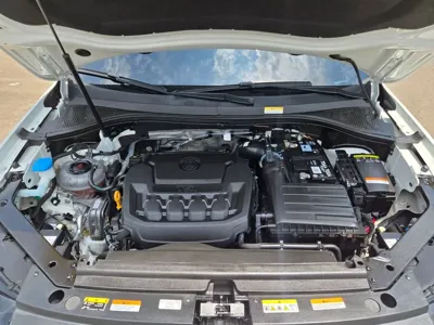 Volkswagen Tiguan 2023, 49138 км, за 20491.82 USD - фото 20