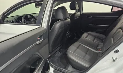 Hyundai Avante 2018, 100112 км, за 7351.98 USD - фото 11