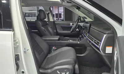 Hyundai Santafe 2025, 16462 км, за 28807.92 USD - фото 10