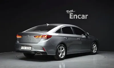 Hyundai Sonata 2018, 122546 км, за 5139.22 USD