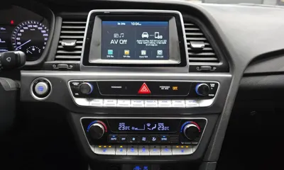Hyundai Sonata 2018, 122546 км, за 5135.54 USD - фото 19