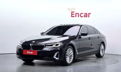 BMW 5-Series · 2022 год