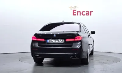 BMW 5-Series 2022, 44889 км, за 26250.49 USD