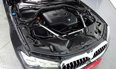 BMW 5-Series 2022, 44889 км, за 26014.86 USD - фото 6