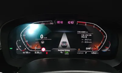 BMW 5-Series 2022, 44889 км, за 26014.86 USD - фото 8