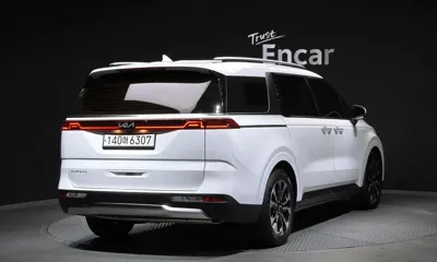 Kia Canival 2023, 73858 км, за 19139.06 USD