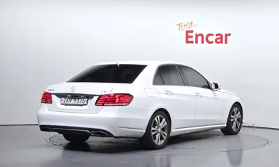 Mercedes-Benz E-Class 2014, 130050 км, за 4869.01 USD
