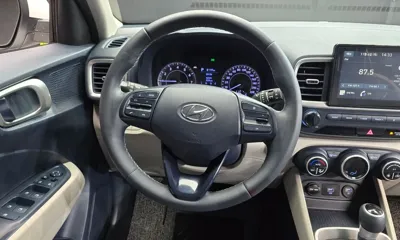Hyundai Venue 2020, 68370 км, за 11100.89 USD - фото 13