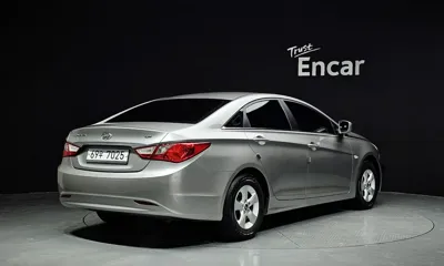 Hyundai Sonata 2013, 90004 км, за 3112.58 USD