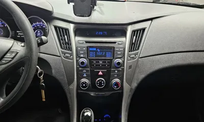 Hyundai Sonata 2013, 90004 км, за 3112.58 USD - фото 19