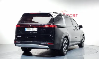 Kia Canival 2022, 112838 км, за 12913.9 USD