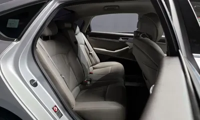 Genesis G80 2018, 130790 км, за 9124.33 USD - фото 12
