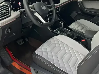 Volkswagen Tayron 2023, 46000 км, за 24793.79 USD