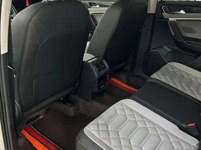 Volkswagen Tayron 2023, 46000 км, за 24793.79 USD
