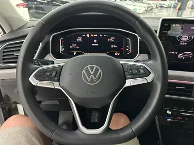 Volkswagen Tayron 2023, 46000 км, за 24793.79 USD - фото 12