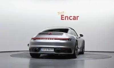 Porsche 911 2024, 16848 км, за 135889.6 USD