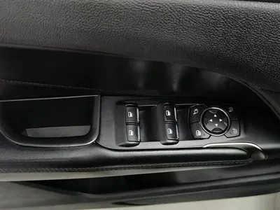 Lincoln MKC 2018, 126100 км, за 5856.27 USD - фото 9